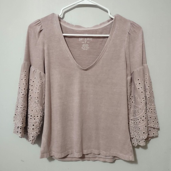 American Eagle Lilac Eyelet Soft & Sexy Sleeve Top Size XS - Picture 1 of 5